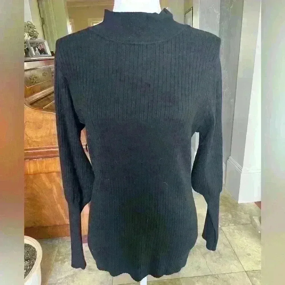 Via Milano black cowl neck lightweight sweater L Black Excellent condition